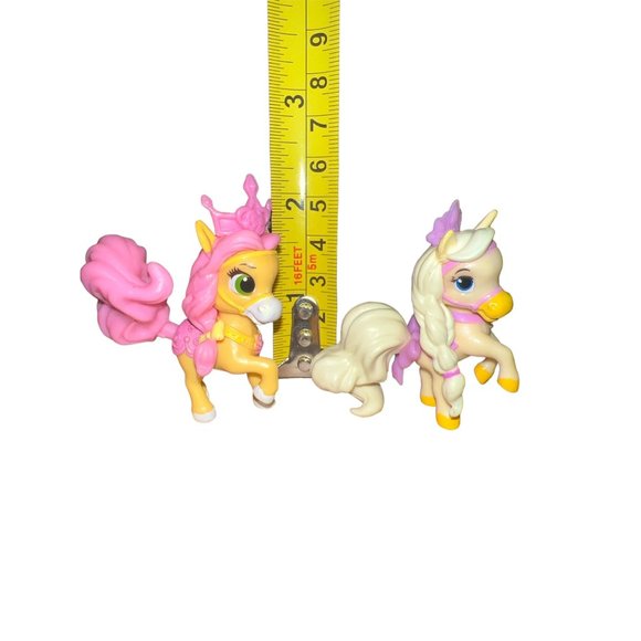 Lot Of 2 Disney Palace Pets Mini Horses Whisker Haven Petite & Blondie- Princess - Picture 2 of 6